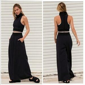 Free People Movement Crescent Lunge Ultra Wide Leg Pant Crop Top Set Black L